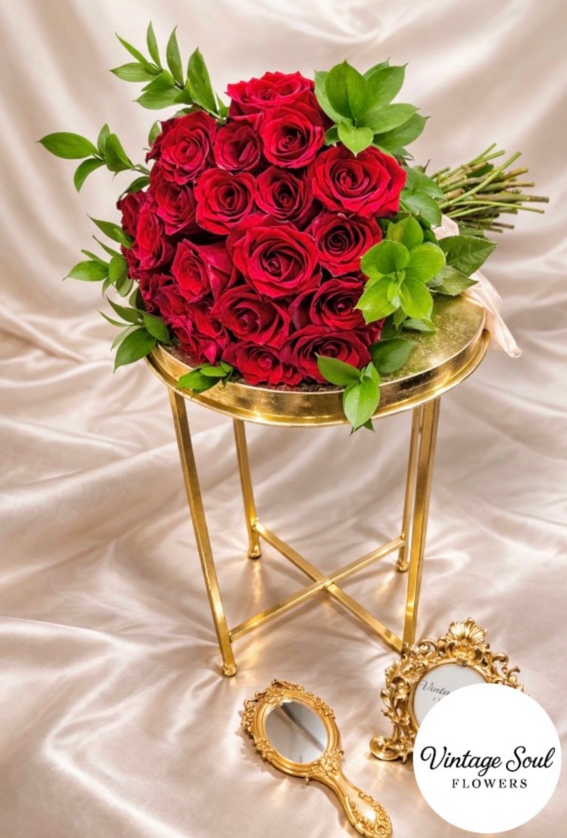 Vintage Long-Stem Rose Bouquet (multiple colors available)